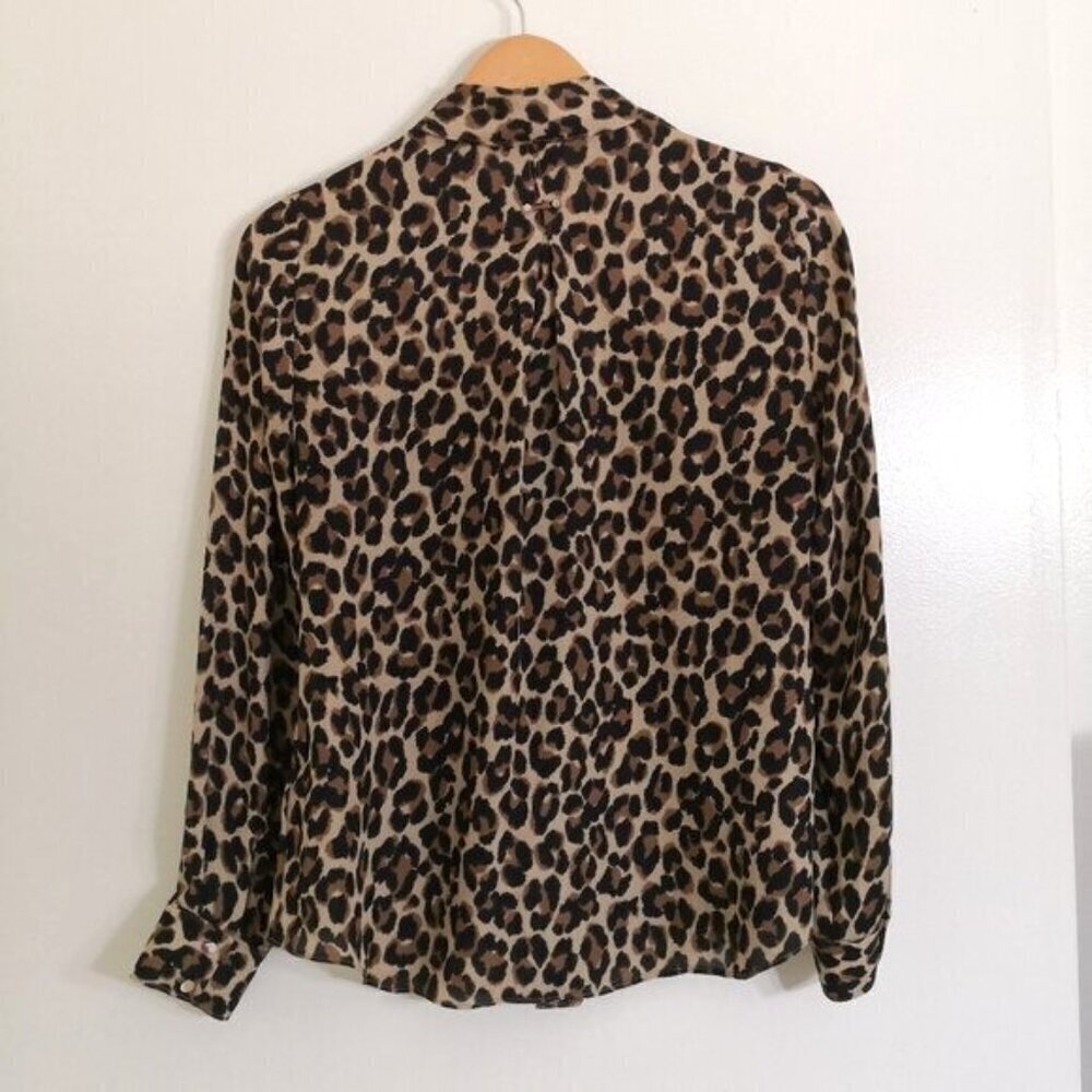 WHBM 100% Silk Leopard Print Button Down Shirt Size 2 - Picture 4 of 6